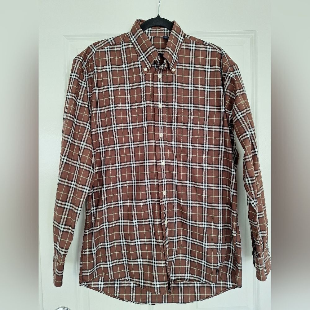Burberry Mens button down long sleeve dress shirt size M